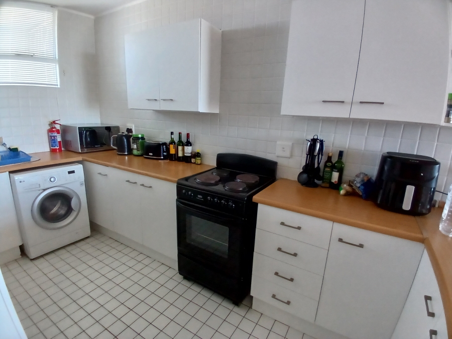 To Let 2 Bedroom Property for Rent in Summerstrand Eastern Cape